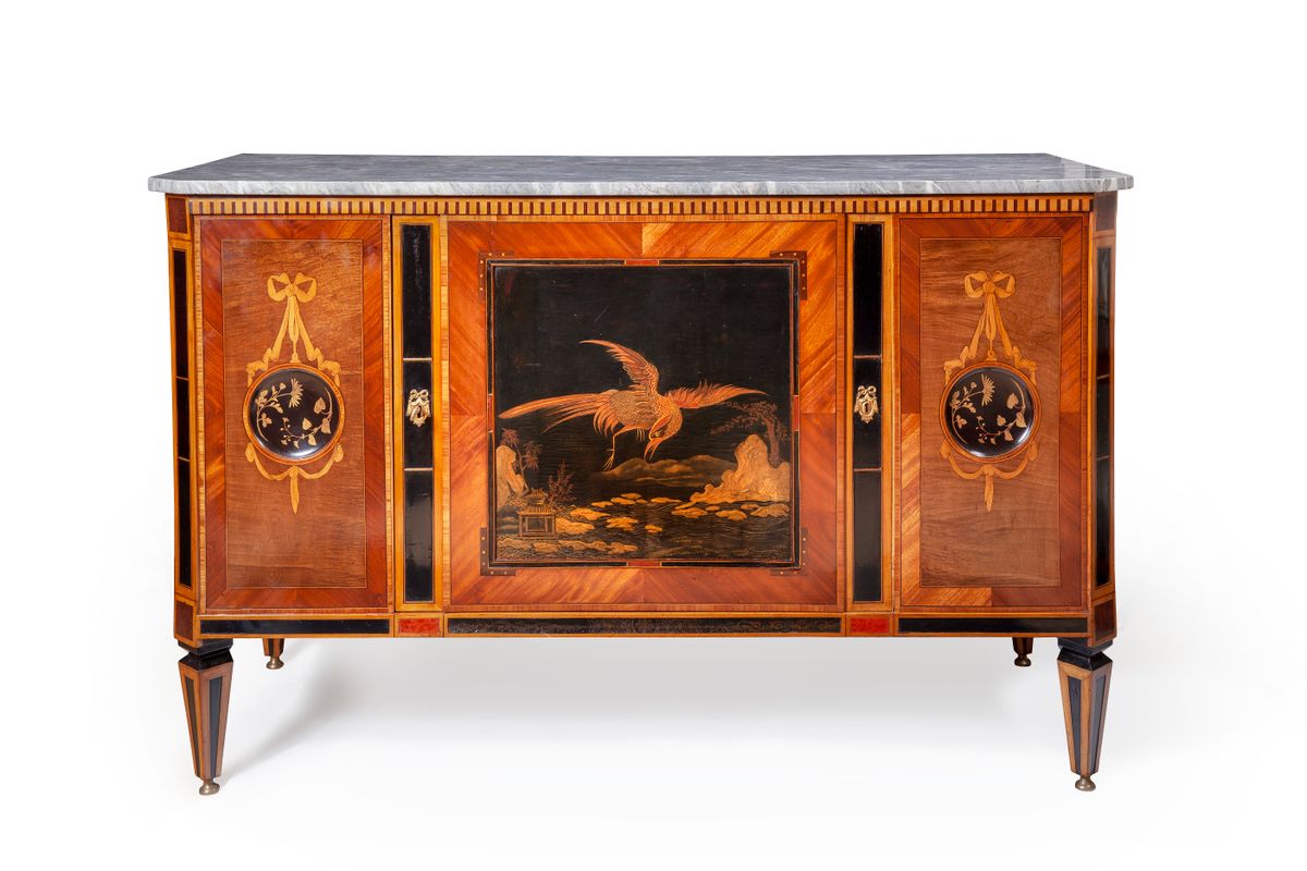 Louis Seize commode with Japanese Lacquer panels and marble top - afbeelding 1