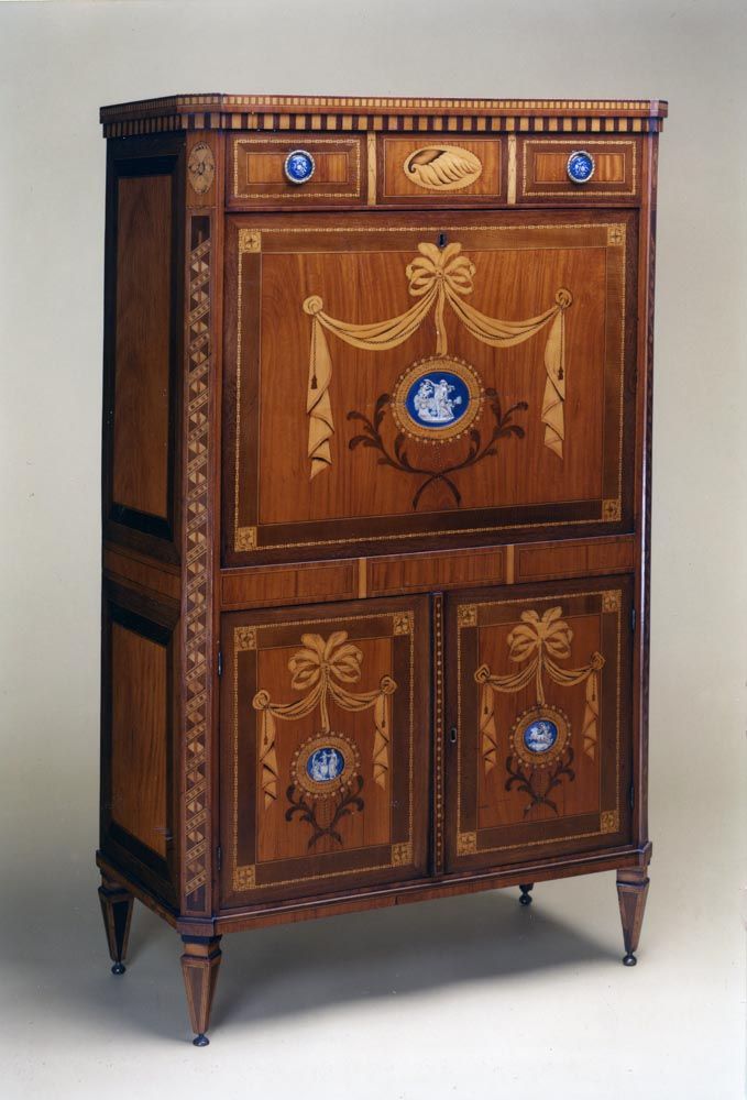 Dutch Louis Seize secrétaire à abattant with jasperware plaques