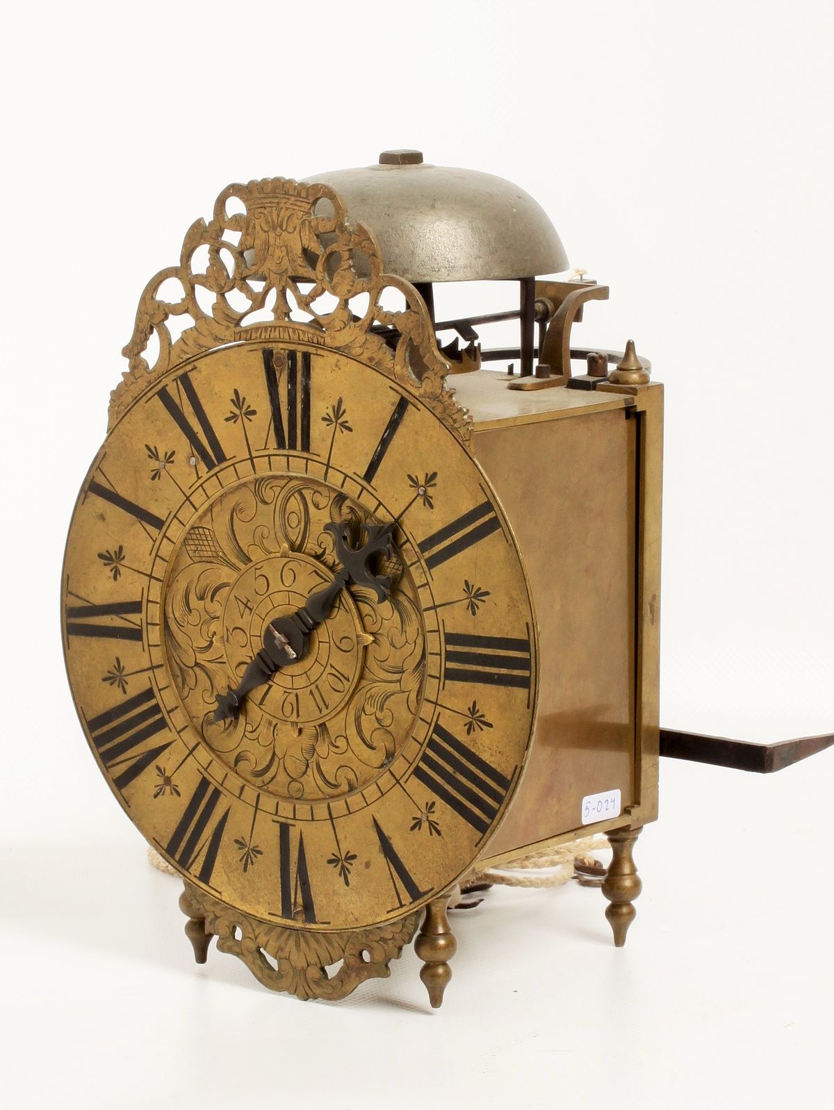 A well engraved French brass alarm lantern timepiece, circa 1740 - image 1