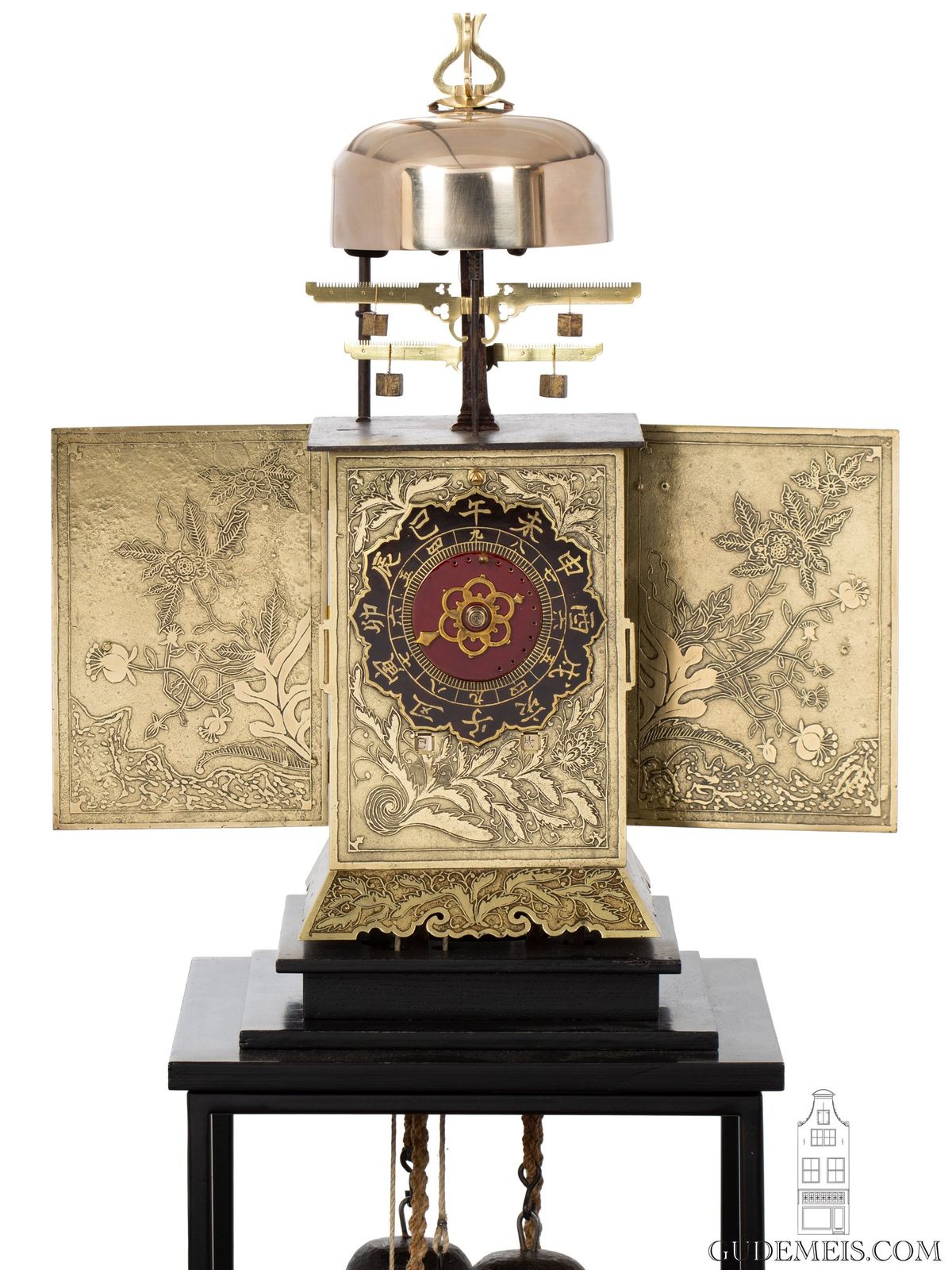 Une belle horloge lanterne japonaise "Dai Dokei" avec calendrier et double foliot, vers 1700 - image 1