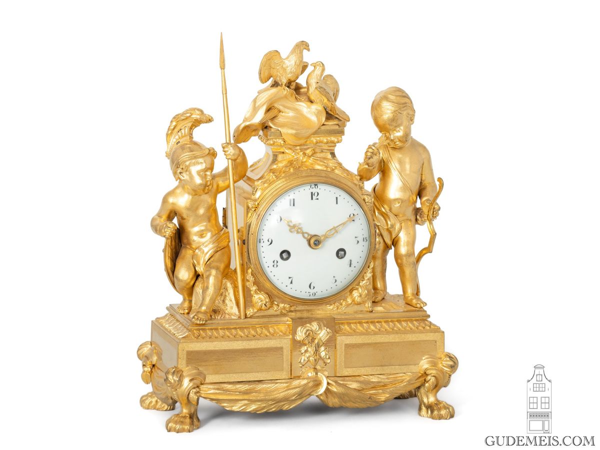 Eine französische Louis XVI vergoldete Bronze-Pendeluhr 'Krieg und Liebe', François Vion, um 1770. - image 1