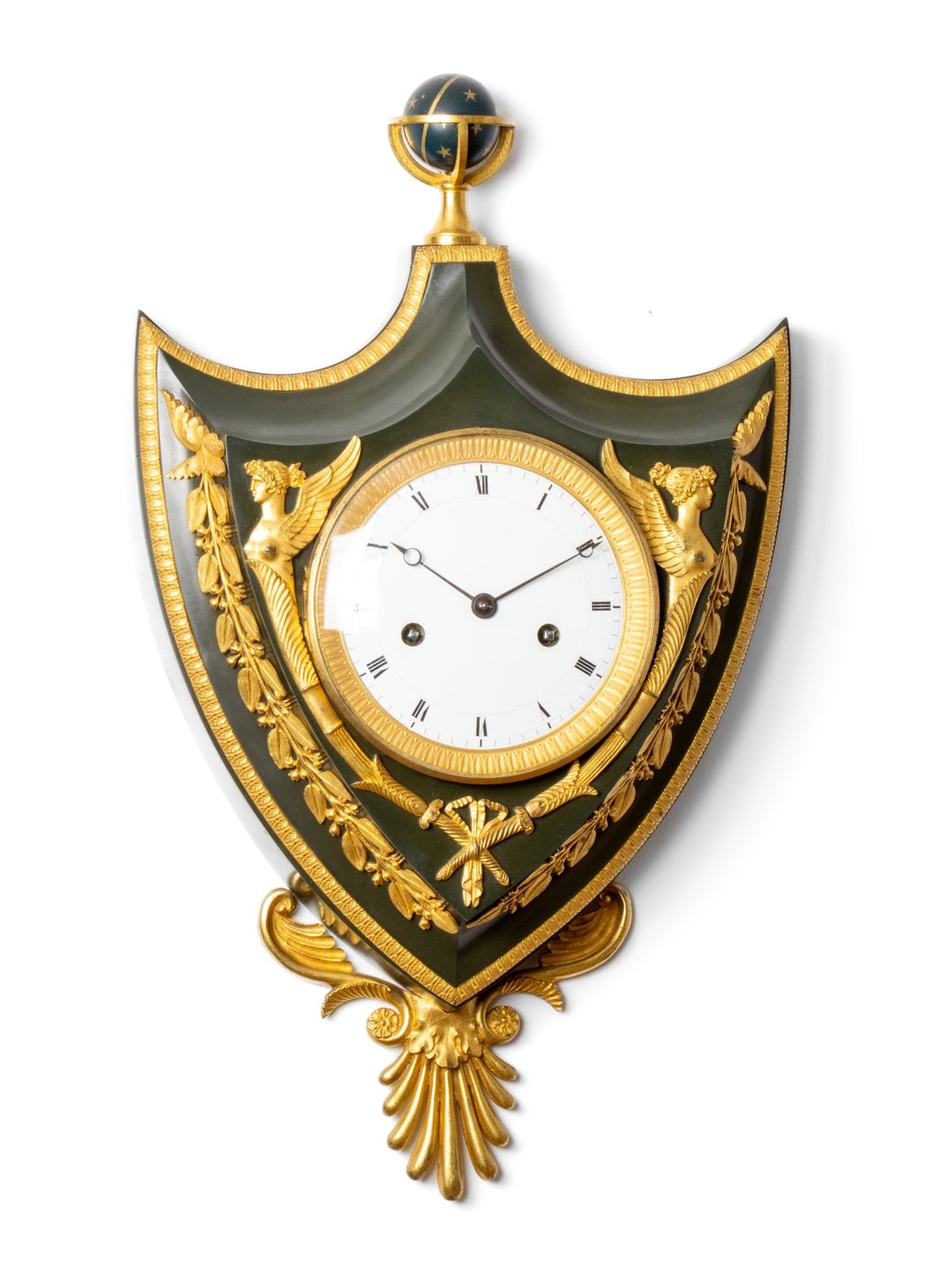 Eine seltene französische Empire-Wanduhr aus patiniertem und vergoldetem Bronze, um 1800 hergestellt. - image 1