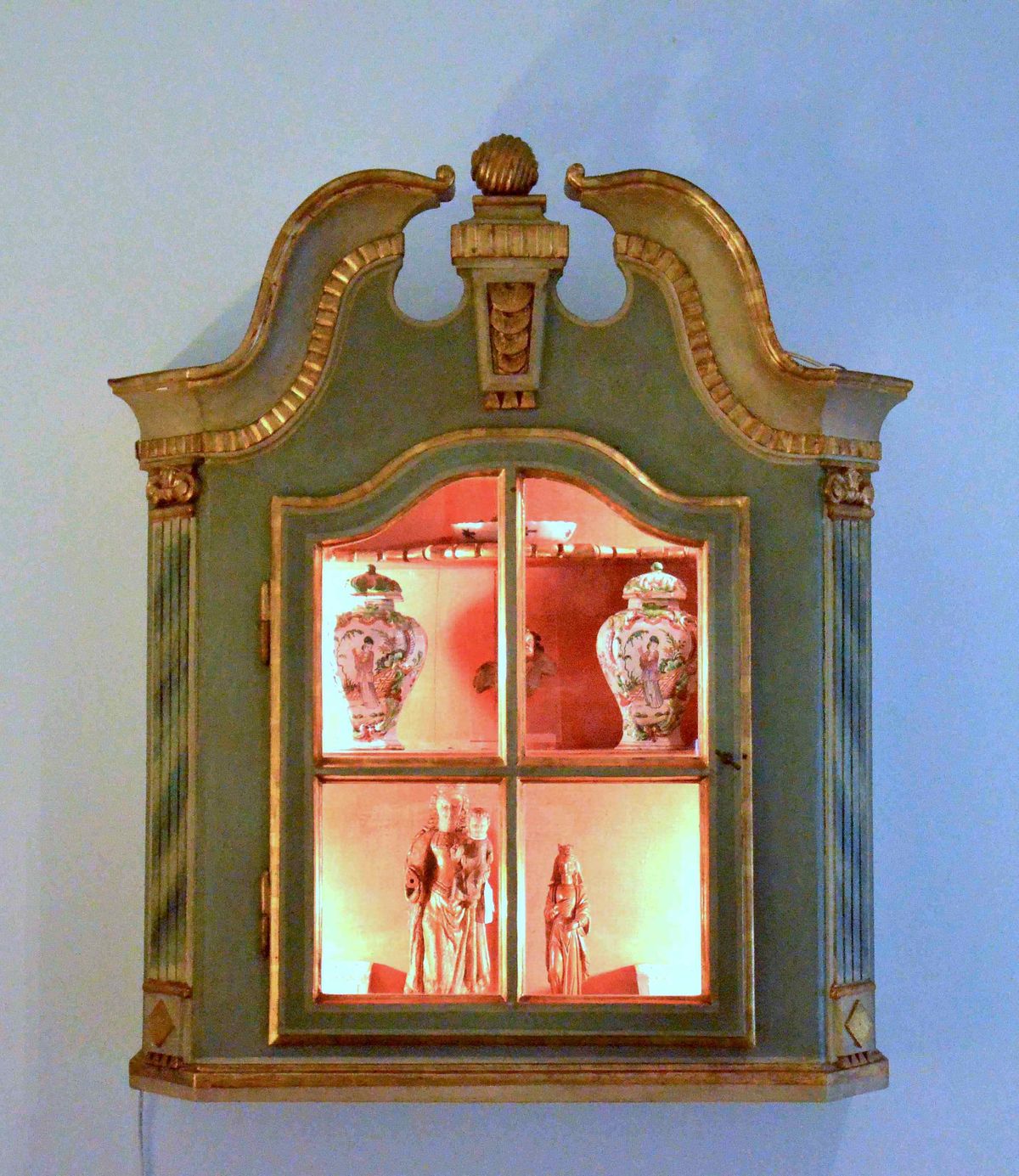 Danish hanging cabinet, Denmark, 18th century - image 1