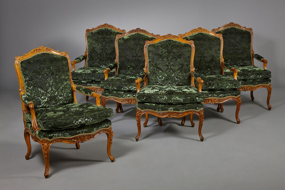 Ensemble of six Louis XV fauteuils à la Reine - image 1