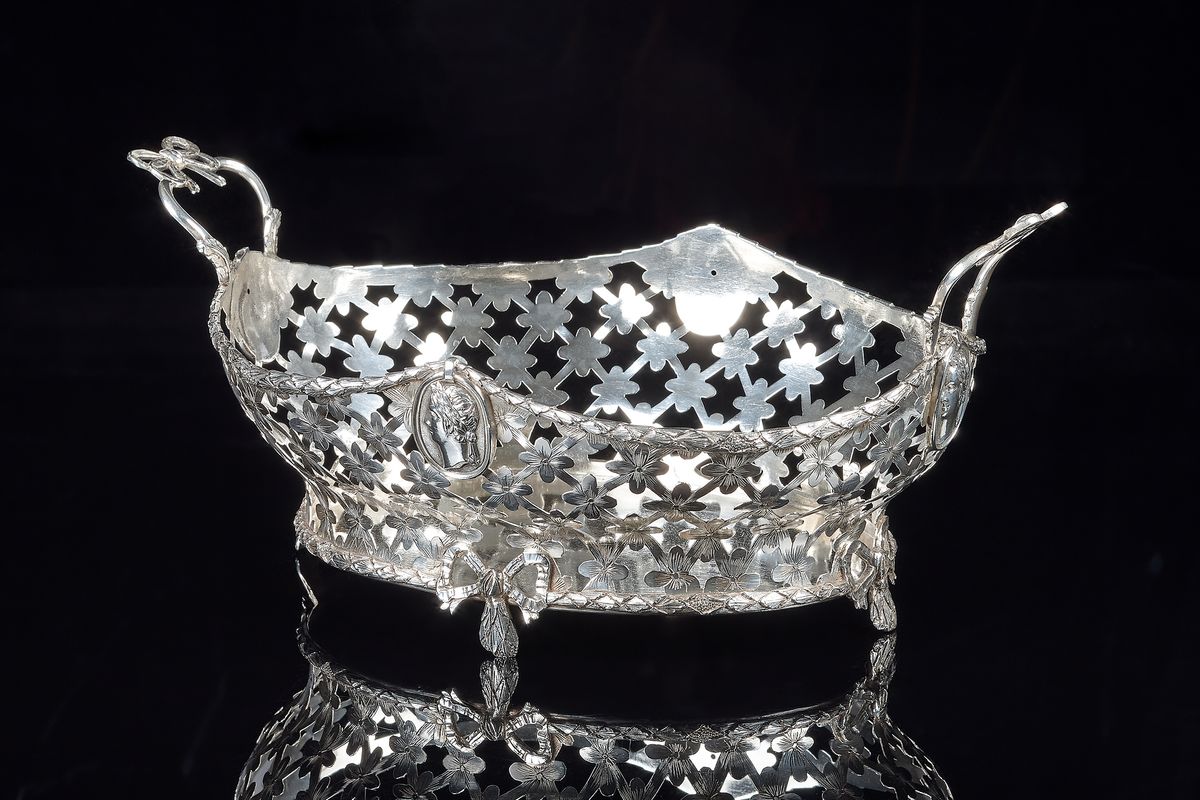 Dutch silver Louis XVI bread basket, Willem Pont, Amsterdam