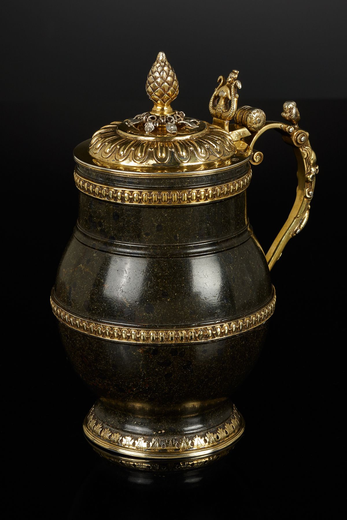 Silver Gilt Mounted Serpentine Tankard, Saxony, 1624 - image 1