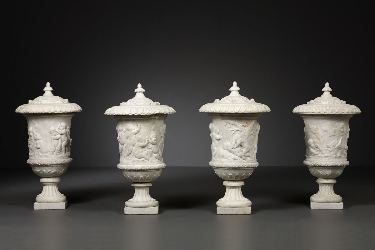 Four Dutch Louis XIV sculptural marble vases - image 1