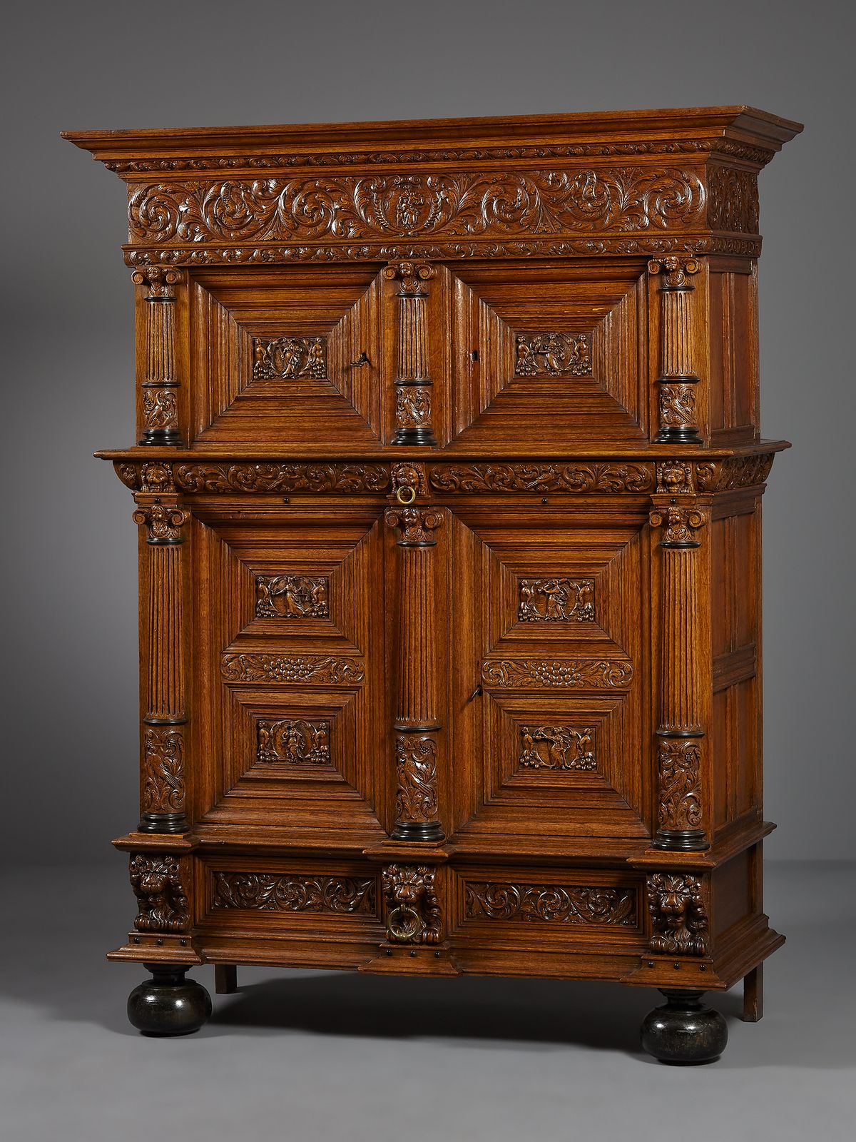 Dutch Renaissance column four-door cupboard