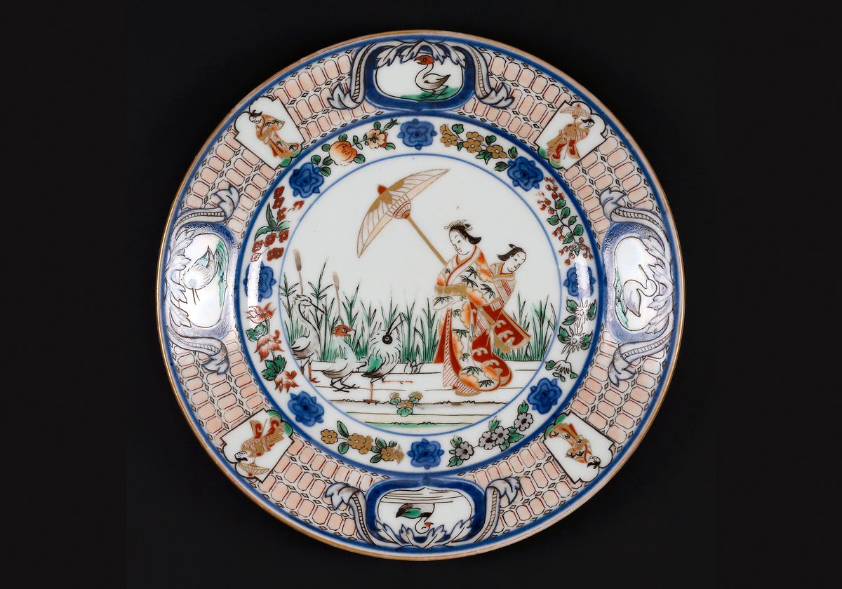 Japanese Arita porcelain Pronk Plate Dames aux Parasol