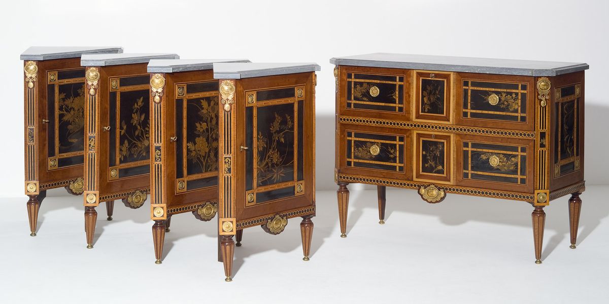 Dutch Louis XVI Ensemble, Consisting of a Commode and four Corner Cabinets - image 1