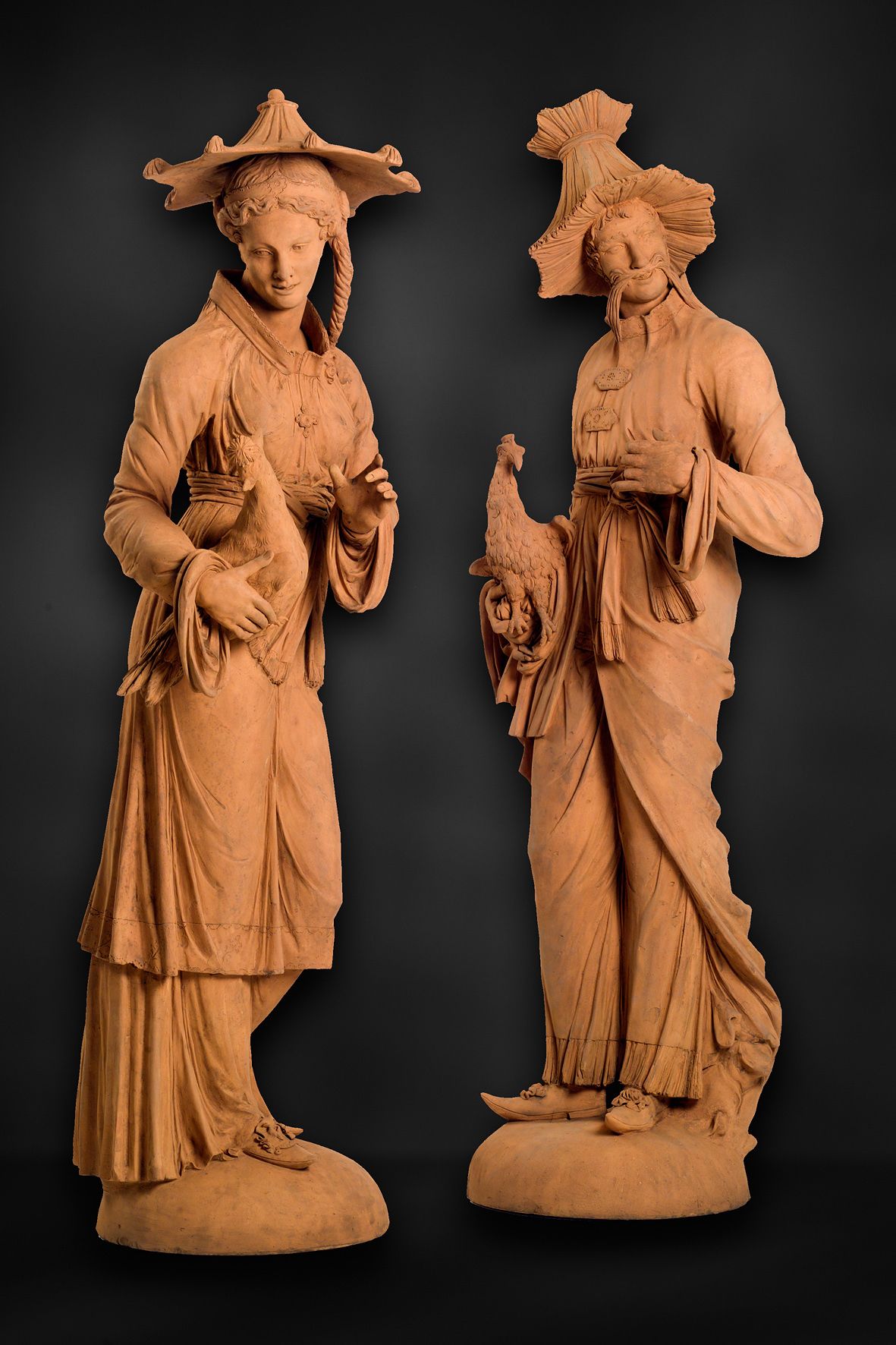 Paar Duitse Chinoiserie Terracotta Malebaren