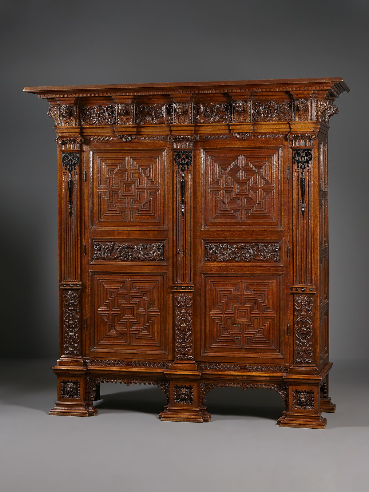 Utrecht Renaissance two-door cupboard