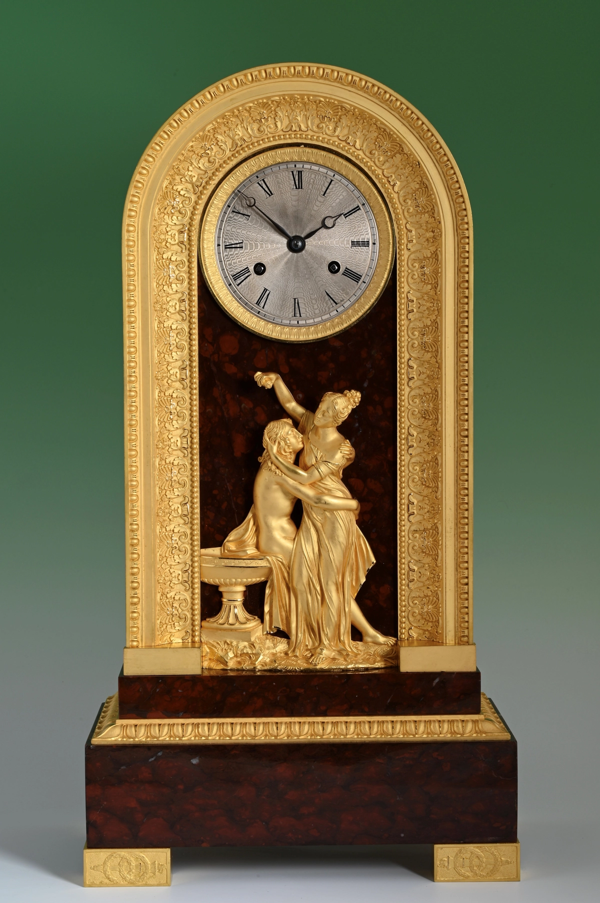 Een Franse Empire pendule