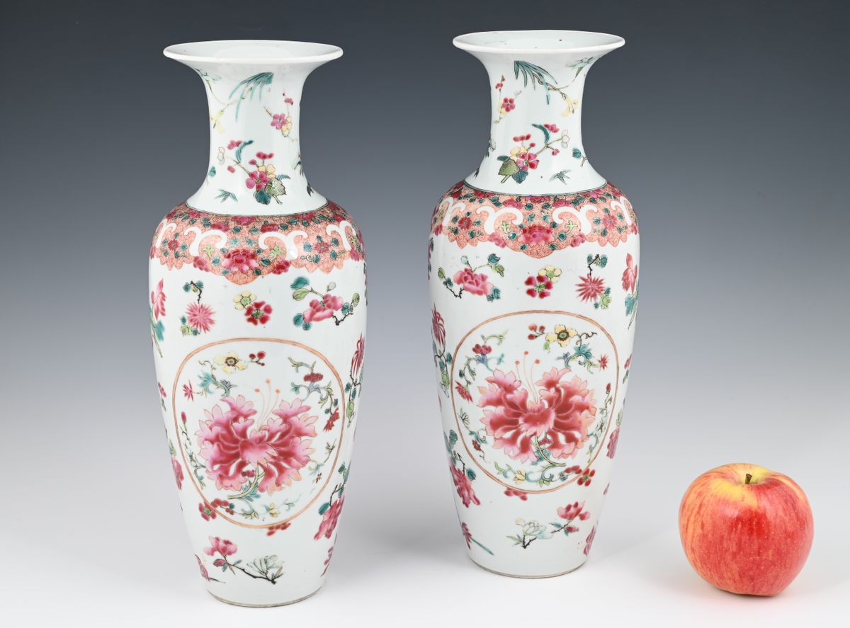 A pair of Chinese porcelain Famille Rose baluster Vases. - image 1