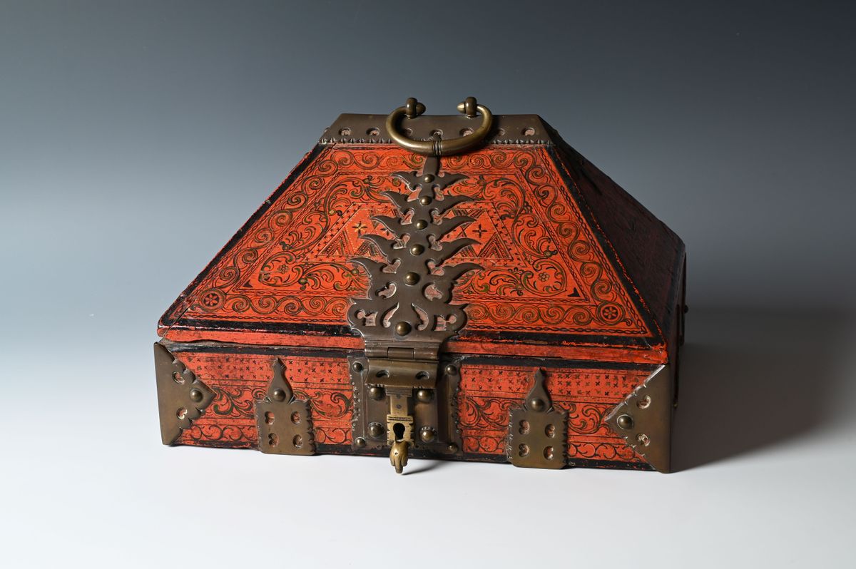 A wedding box - image 1