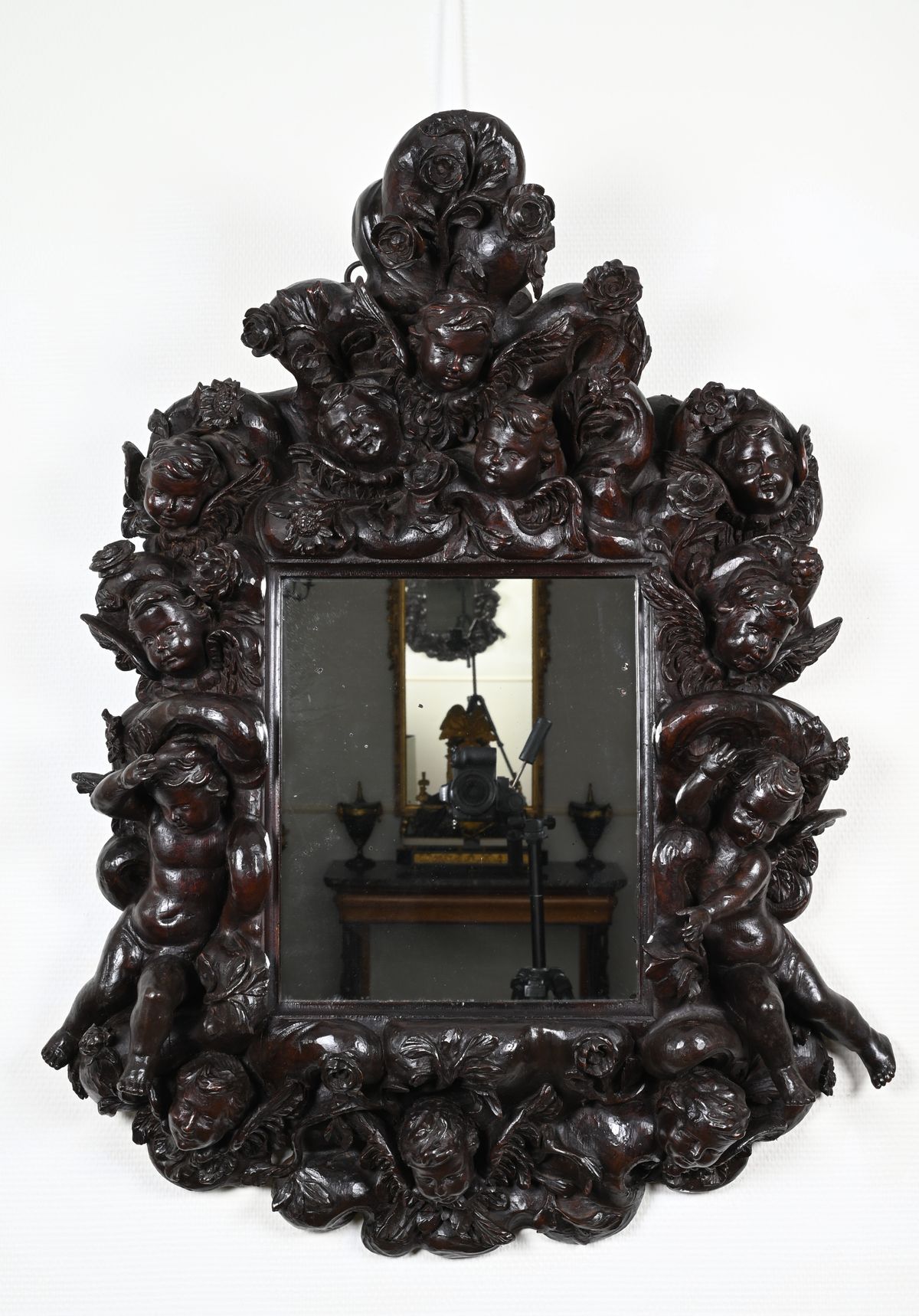 A Dutch mirror. - image 1