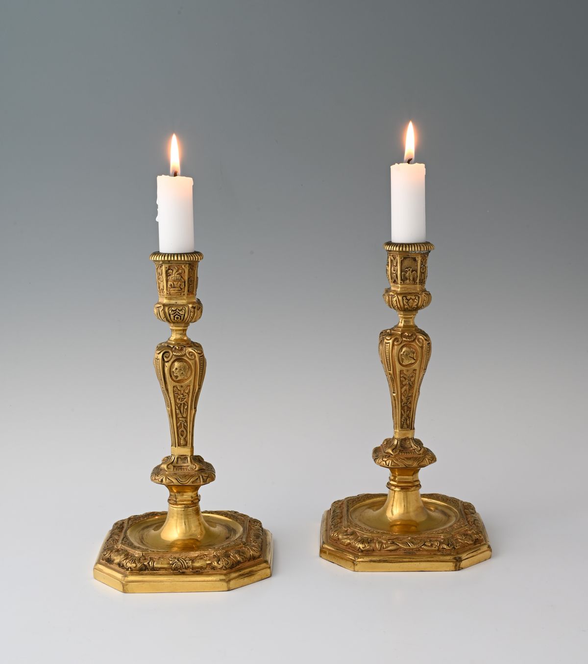 A beautiful pair of Louis XIV-style candlesticks - image 1