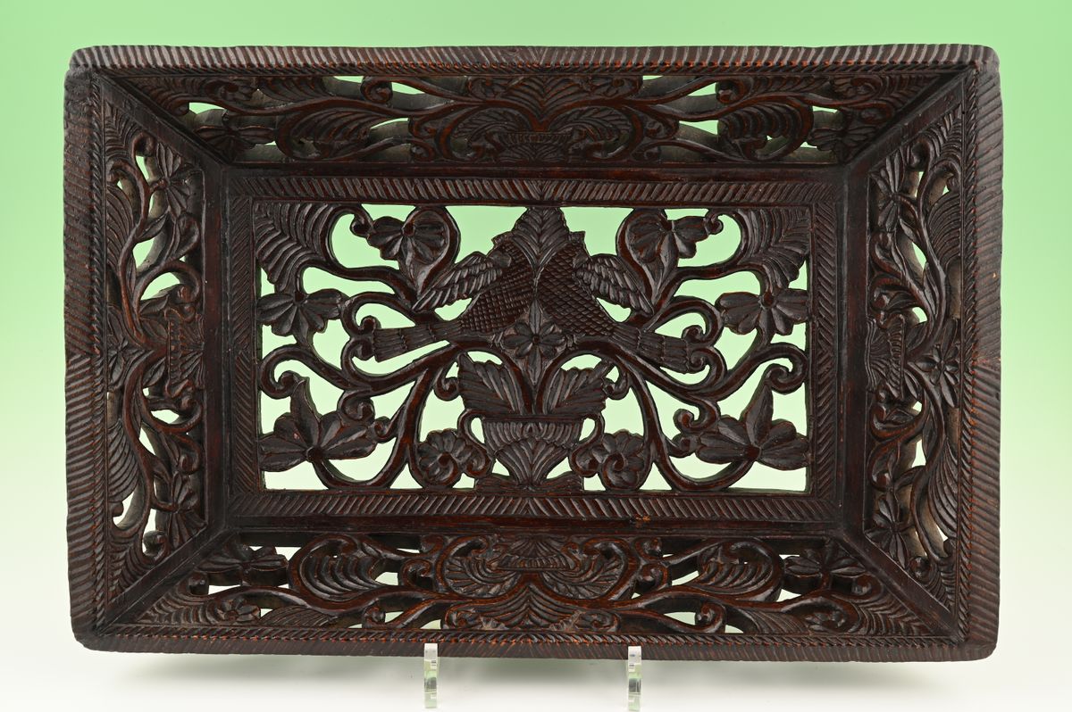 A Dutch diaper basket - image 1