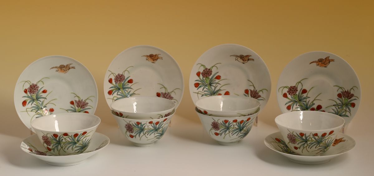 A set of six Japanese porcelain cup and saucers - image 1