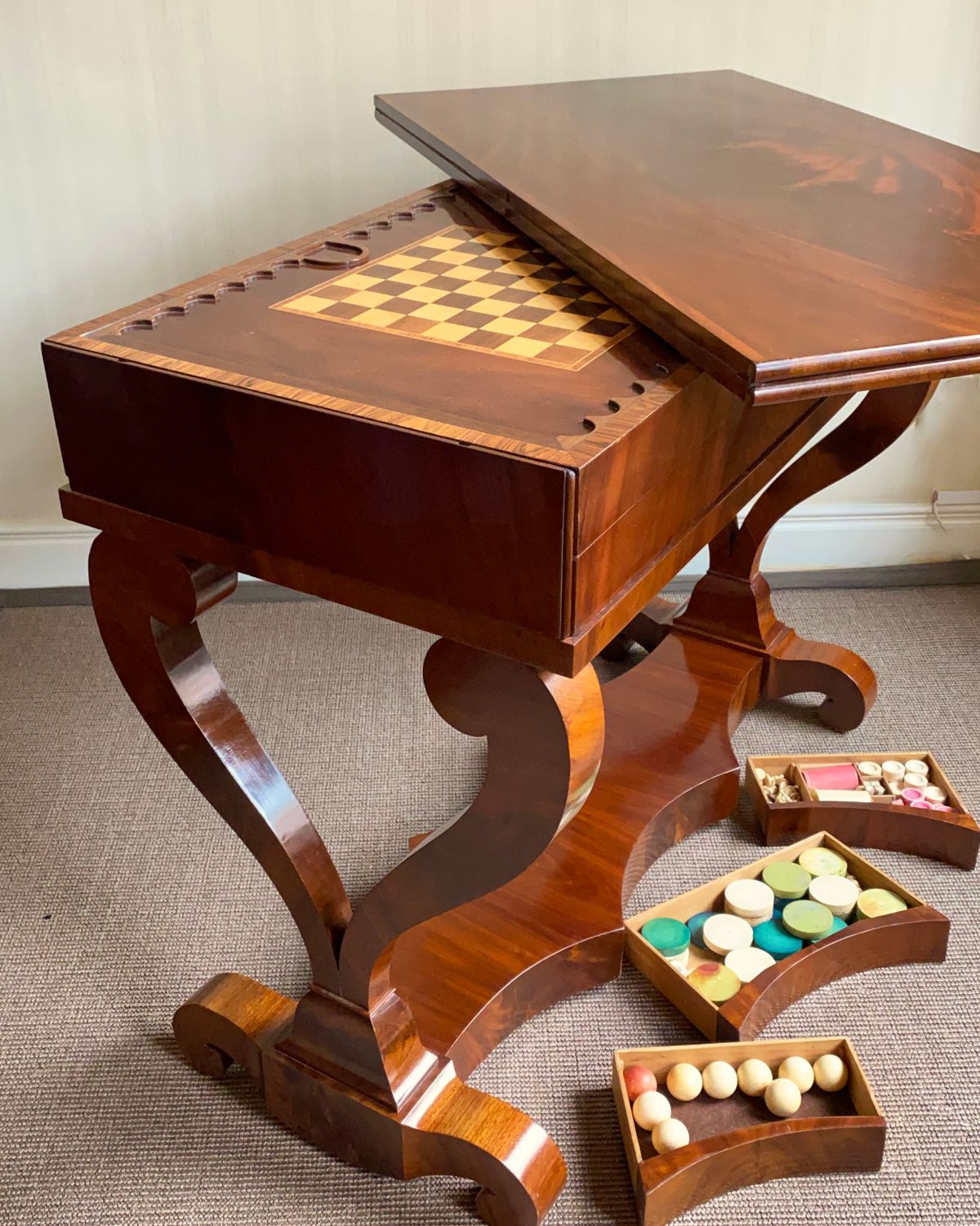 Games table - image 1
