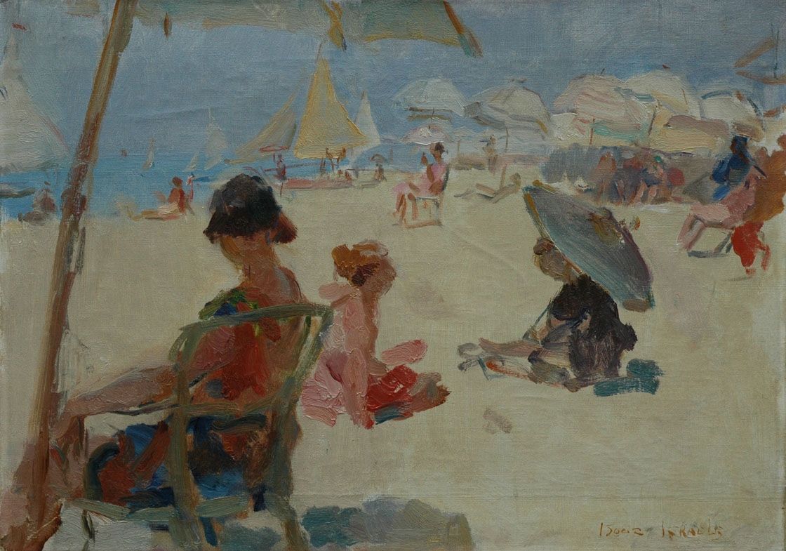 Figures on the beach of Il Lido di Venezia