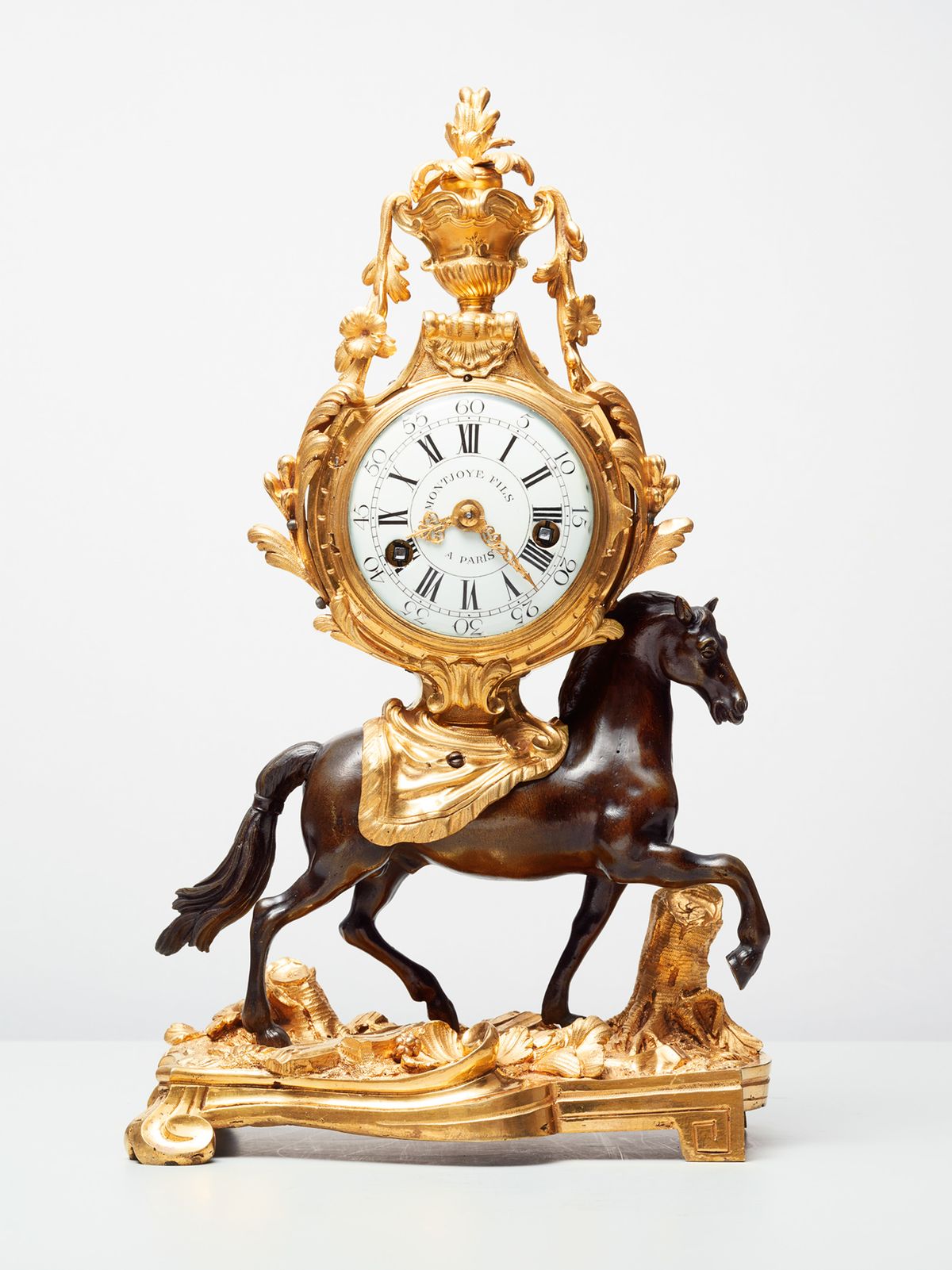 A superb French ‘Transition’ mantel clock, circa 1760, signed Montjoye Fils a Paris. - image 1