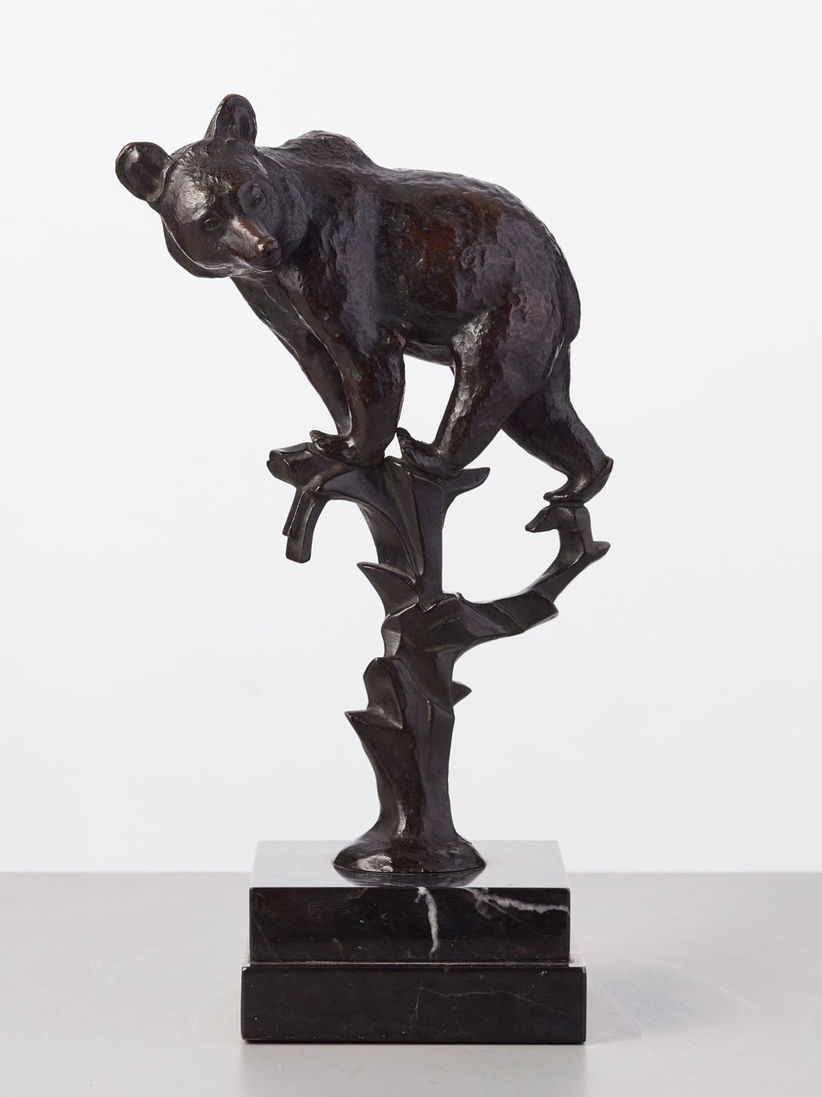 A German bronze art-deco sculpture of a bear in a tree by Anton Bushelberger, circa 1920 - image 1