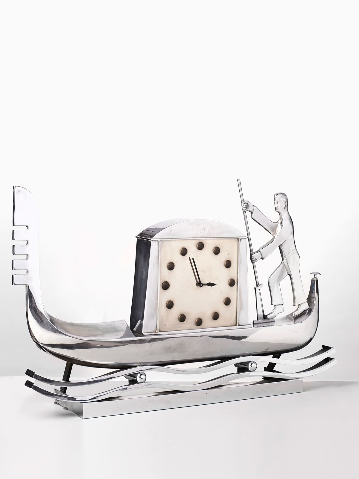 An amazing Italian Art Deco monumental nickel plated clock, circa 1930 - image 1