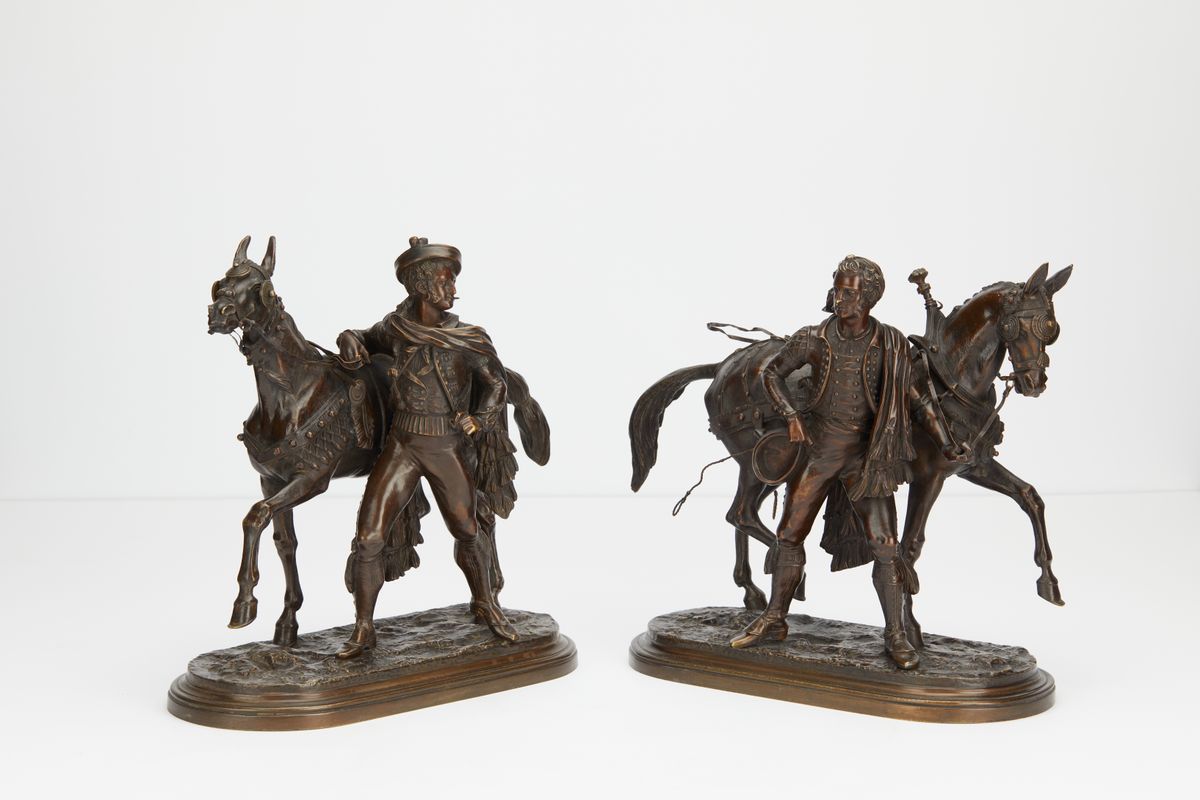 Pair or bronzes of horses with rider  - image 1