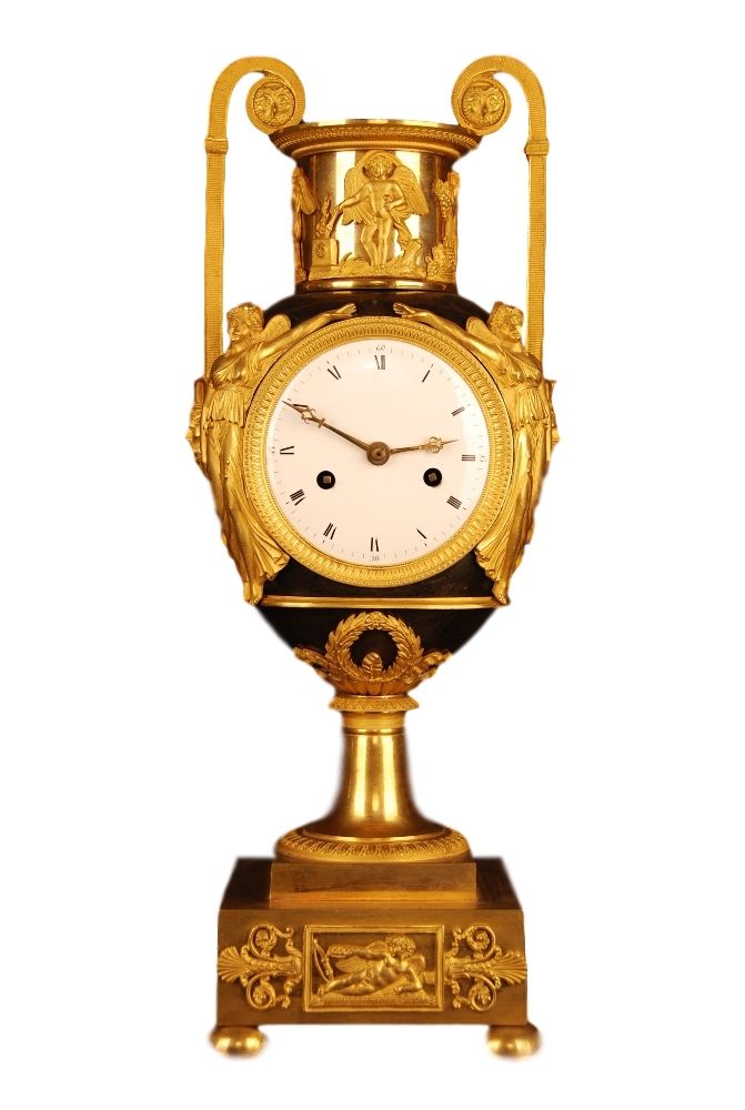 PV04 Vaseshape mantelclock with gilt and patina case - image 1