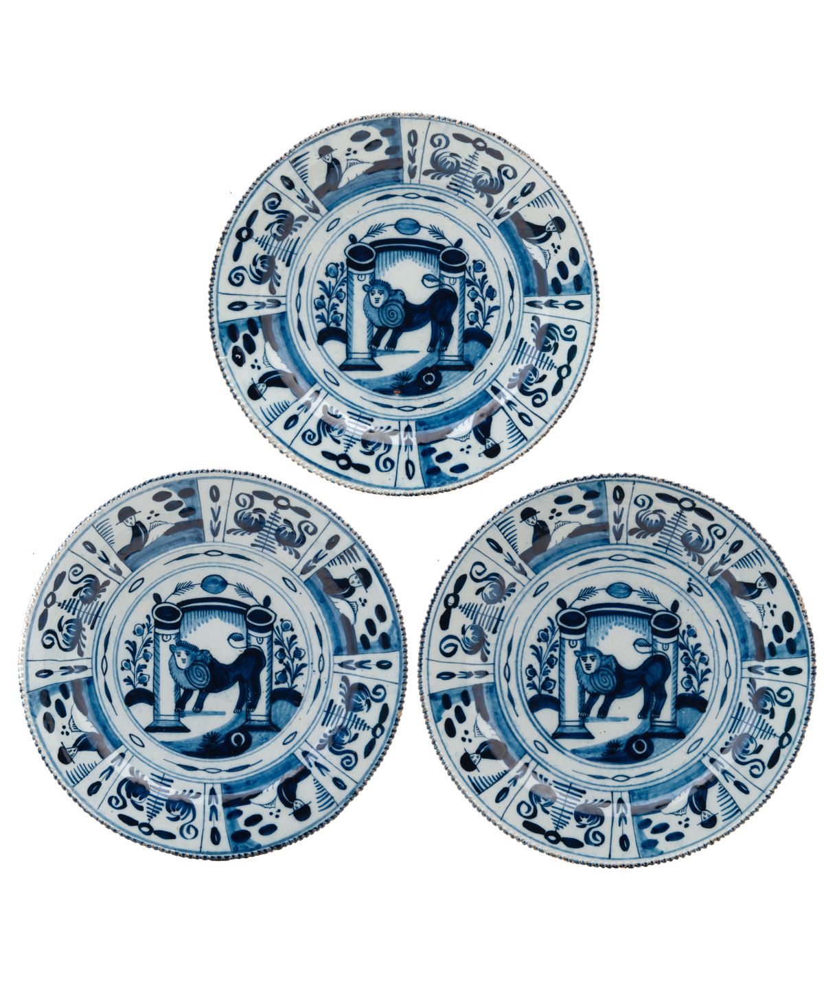 Een Set van Drie Blauw-witte Delftse Schotels - afbeelding 1