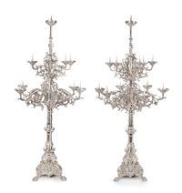 An impressive pair of Dutch silver pricket candelabra - afbeelding 1