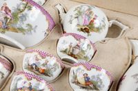 A Meissen Tea and coffee service in a later leather case - image 2