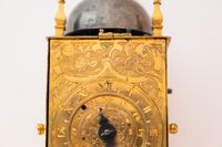 Een uniek miniatuur renaissance wandklokje, Zuid Duits, ca. 1600. - afbeelding 7
