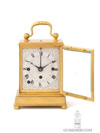 A small Austrian grande sonnerie travel clock, circa 1850. - image 4