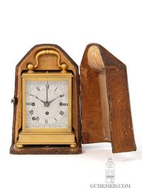 A small Austrian grande sonnerie travel clock, circa 1850. - image 6