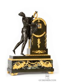 Een fraaie Franse Empire pendule oubl,i du temps door Galle, circa 1810. - afbeelding 1