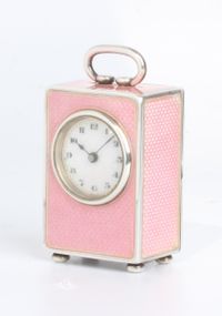 Een miniatuur Zwitsers zilveren roze transparant guilloche email klokje, circa 1900 - afbeelding 7