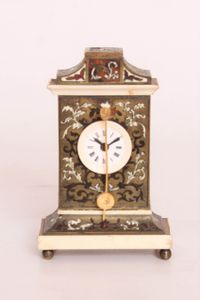Een miniatuur Oostenrijks ivoor en Boulle zappler klokje, circa 1840 - afbeelding 2