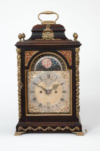 An English table clock with date and moonphase for the Dutch market, James Smith, circa 1770 - image 1