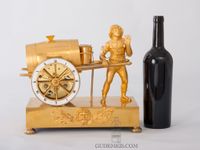 Een Franse Empire verguld bronzen pendule, Waterverkoper, circa 1810. - afbeelding 7