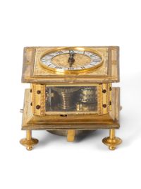 A fine South German engraved gilt horizontal table clock by Johann Sommer Augsburg, circa 1650. - image 2