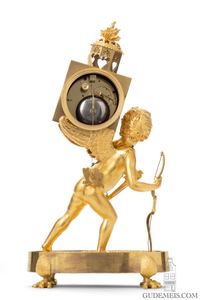 Une pendule en bronze doré de l'Empire français "amour avec lanterne magique", vers 1800. - image 3