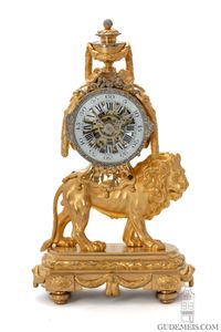 Eine seltene französische Louis XVI vergoldete Bronzeuhr 'au lion', Jean-Joseph de Saint-Germain, um 1770 - image 2