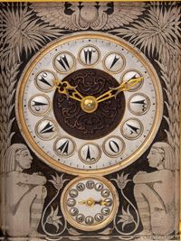 Une rare horloge de voyage française en laiton doré « retour d'Égypte », vers 1870. - image 3
