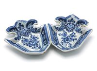 Pair of Dutch Delft Fleur-de-Lys Sweetmeat Dishes - image 5