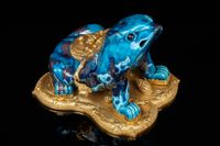 French mounted Régence inkwell in the shape of a Chinese porcelain toad - image 1