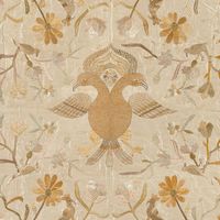 Chinese embroidered silk bedspread - image 3
