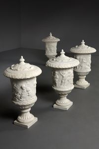 Four Dutch Louis XIV sculptural marble vases - image 4