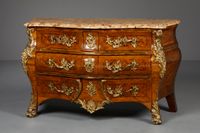 Franse Louis XV commode en tombeau - afbeelding 1